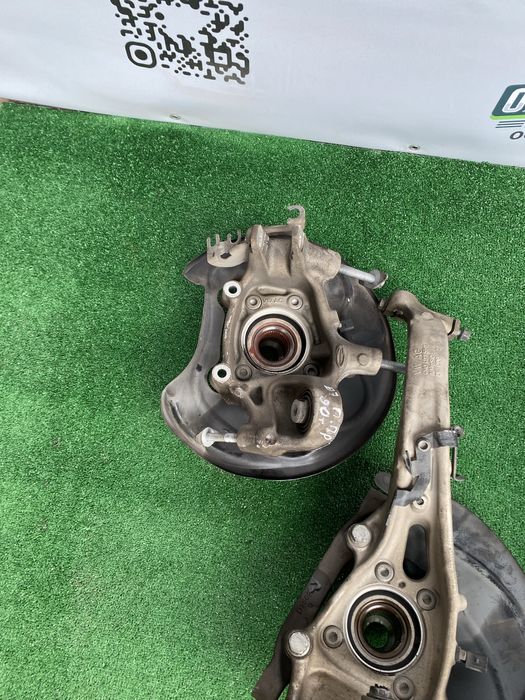 Audi q7 4m цапфа кулак передьня задьня ліва права