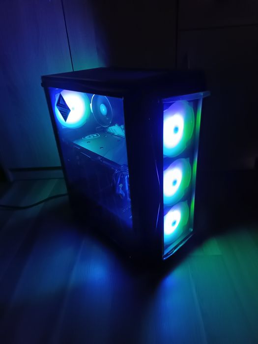 Komputer ryzen 5 / RX 5600xt / 16gb