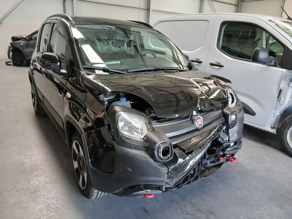 Fiat Panda Cross Hybrid 2024