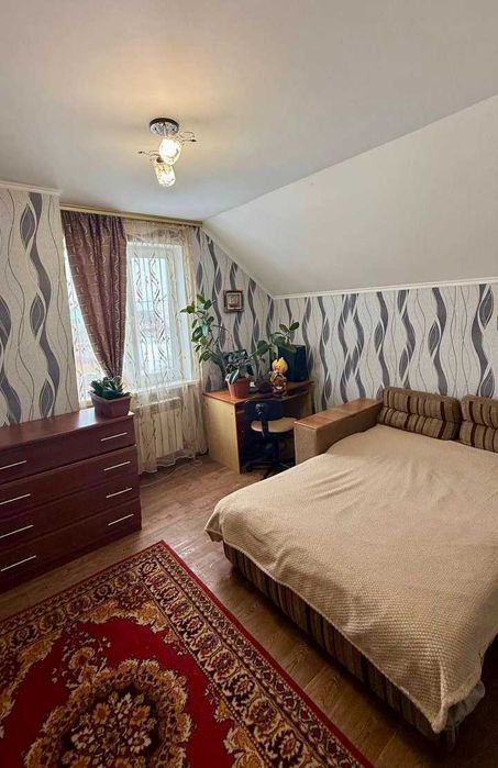 Продаж будинку м.Обухів м-н Дзюбівка