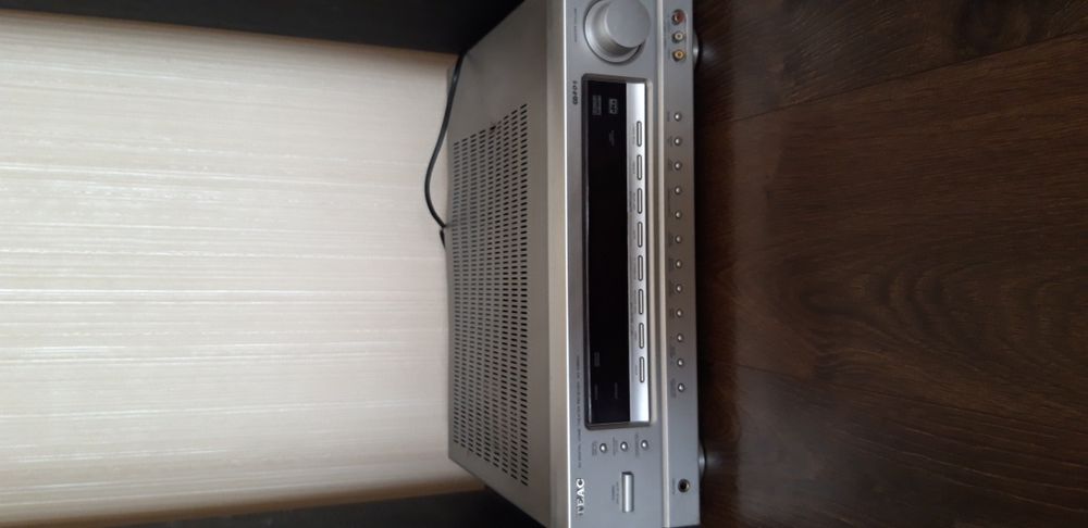 HI-FI  усилитель