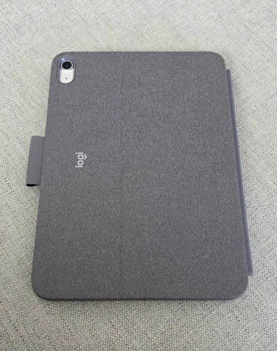 Apple Ipad 10gen + logitech com o Touch com garantia