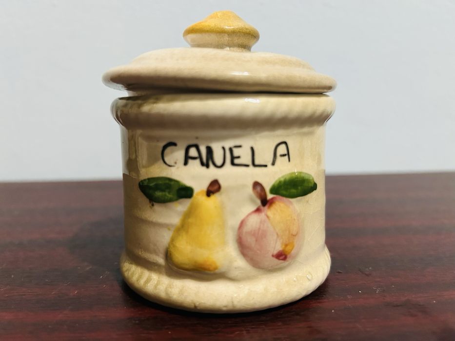 Pote para canela em ceramica