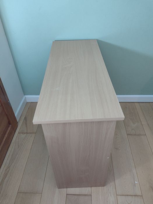 Biurko male w bardzo dobrym stanie