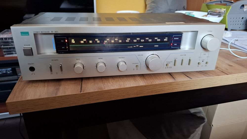 Amplituner Vintage Stereo Sansui R 303