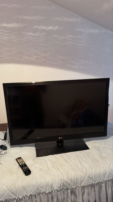 Vendo televisão LG