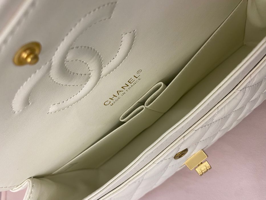 Сумочка у стилі Chanel