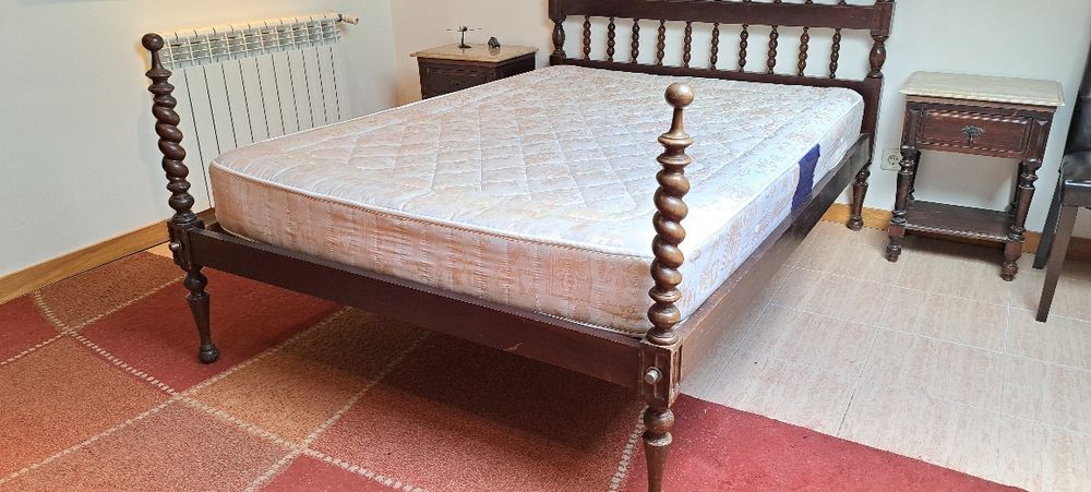 Cama com colchão