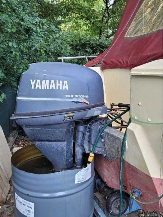 Łódź kabinowa wędkarska