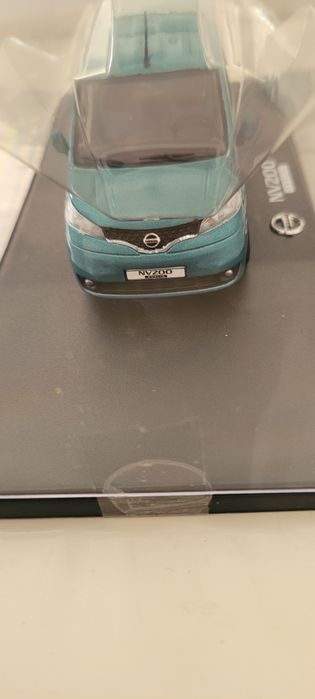 Miniatura Nissan