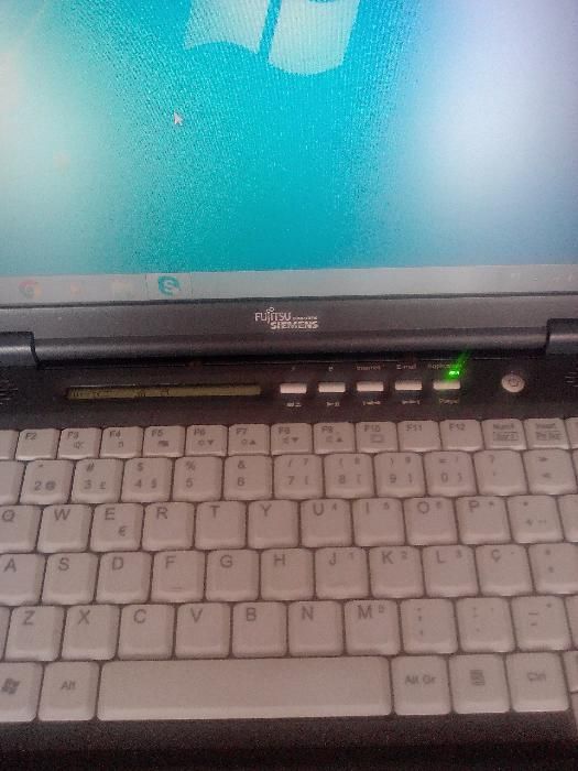 Fujitsu siemens a funcionar bem