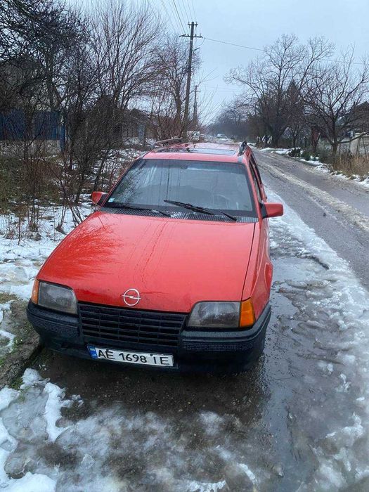 Opel Kadett универсал