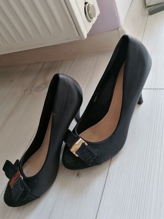 Szpilki Damskie rozm. 37