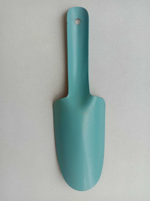 Совок железный, лопатка детская. Новая. 3 цвета. Игрушка СССР