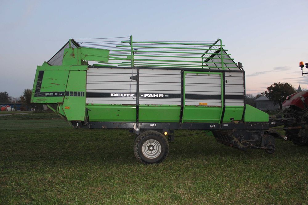 Przyczepa samozbierająca DEUTZ FAHR