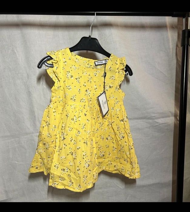 Сукня для дівчинки