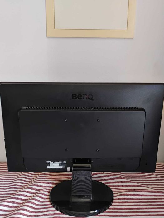 monitor BenQ GL2250, em bom estado de conservação e funcionamento.