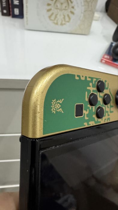 Nintendo Switch Oled limitada + Extras