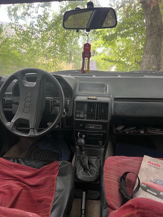 Audi 100 c3 2,2 бензин