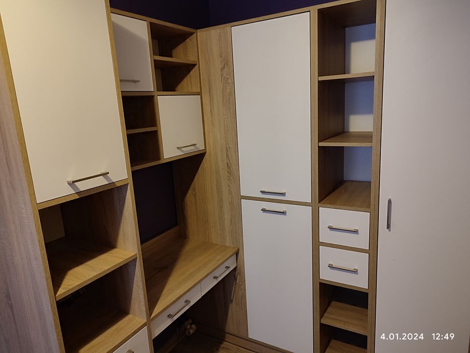 Zestaw mebli młodzieżowych