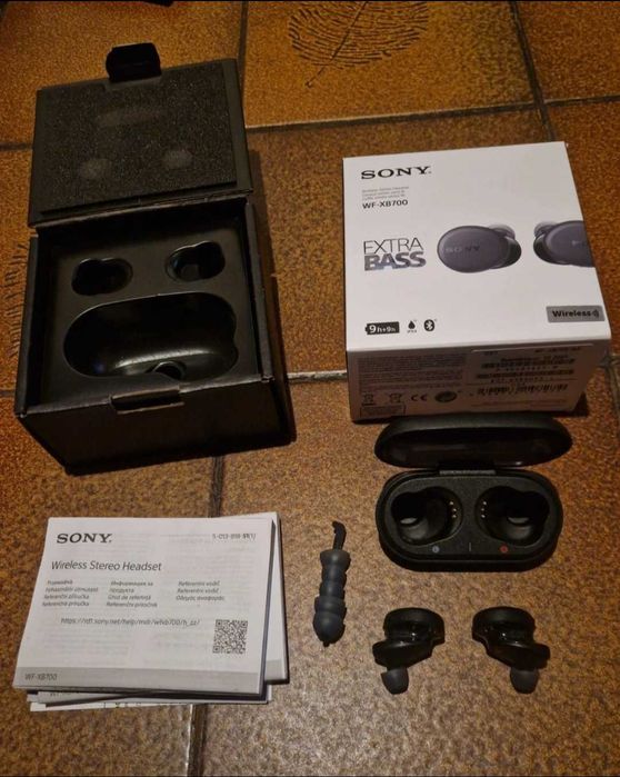 Auriculares sem fios Sony WF-XB700