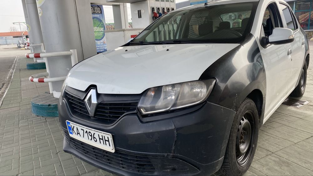 Renault Logan 2015 газ/бенз