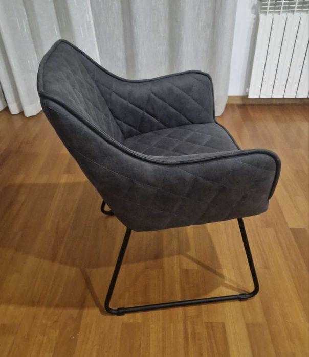 6 Cadeiras novas da AREA