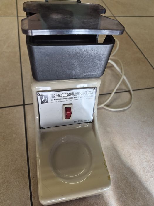 Podgrzewacz do opraw okularowych