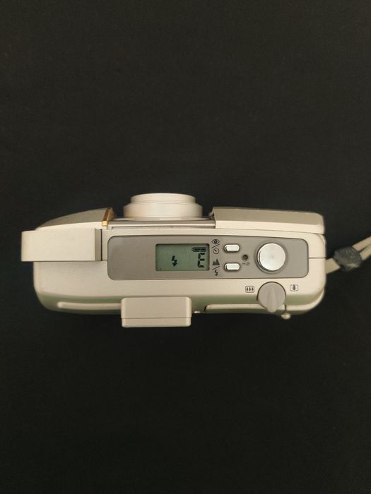 Nikon Zoom110S AF Плівочний фотоапарат