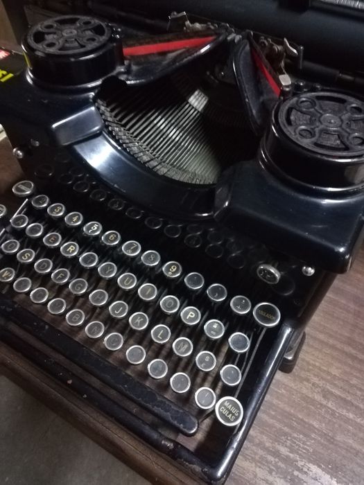 Máquina de Escrever Royal. Anos 1930.