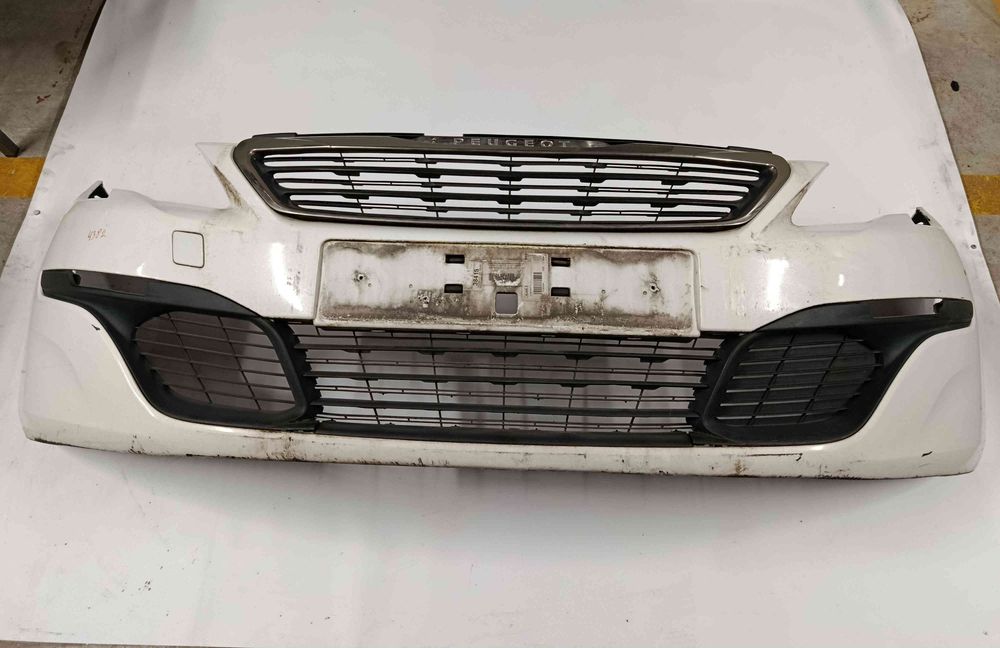 Pára-choques frente PEUGEOT 308 II