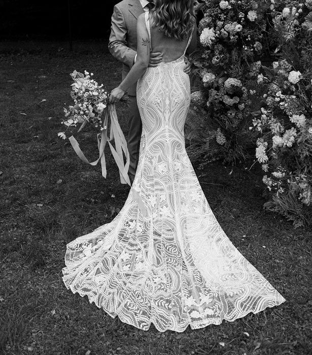 Zjawiskowa suknia ślubna modern Boho koronka s/m Lovers Society