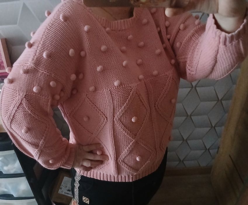 Różowy Sweterek Pomponiki S