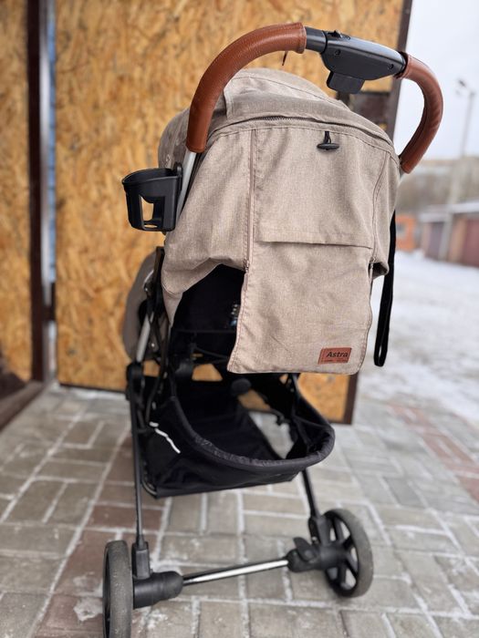 Продам коляску Carrello Astra