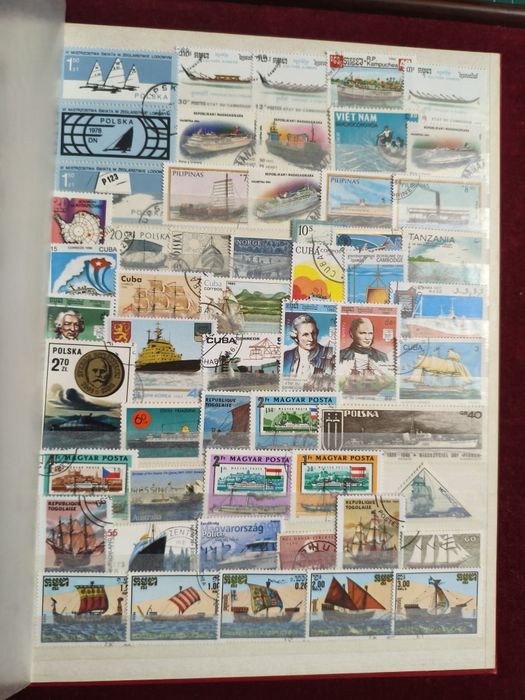 Classificador com 250 selos diferentes temática barcos