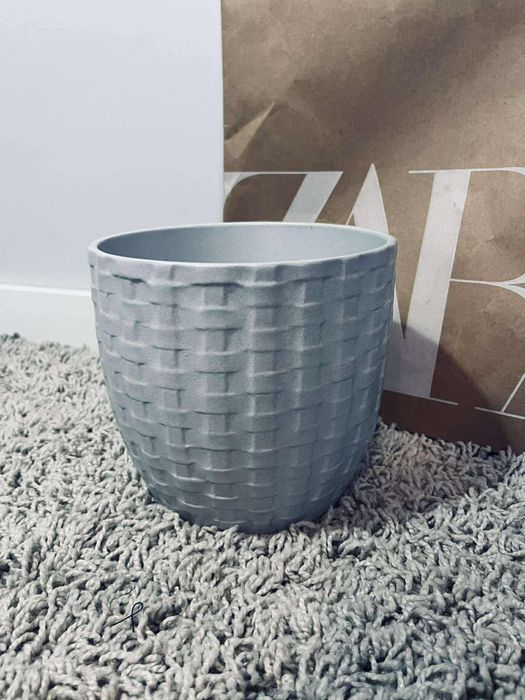 Piękna pleciona doniczka na kwiaty donica ceramiczna