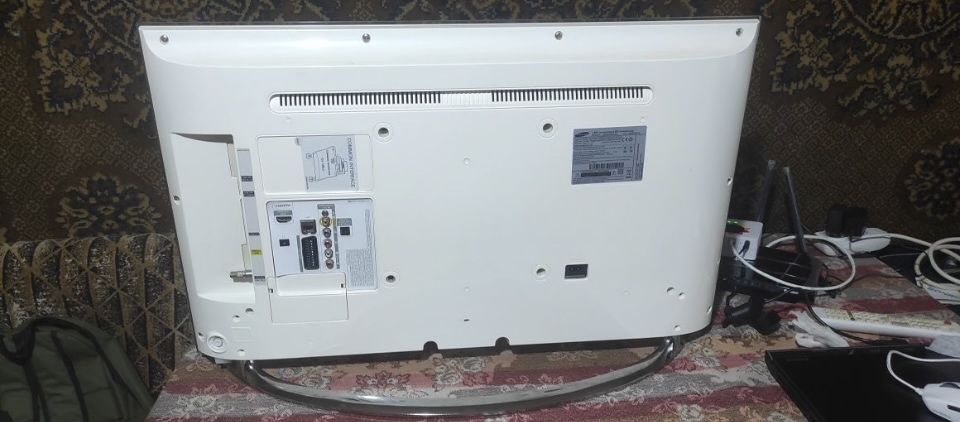 Телевизор  Samsung UE32F4510AK  Smart.