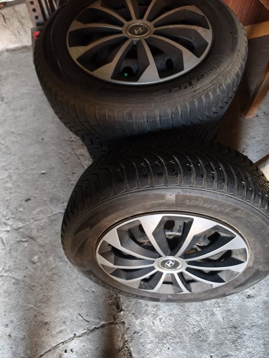 Felgi stalowe z kołpakami do Hyundai R15