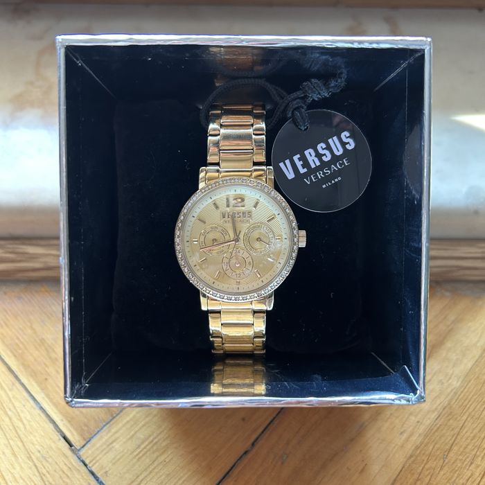 Nowy zegarek VERSACE versus