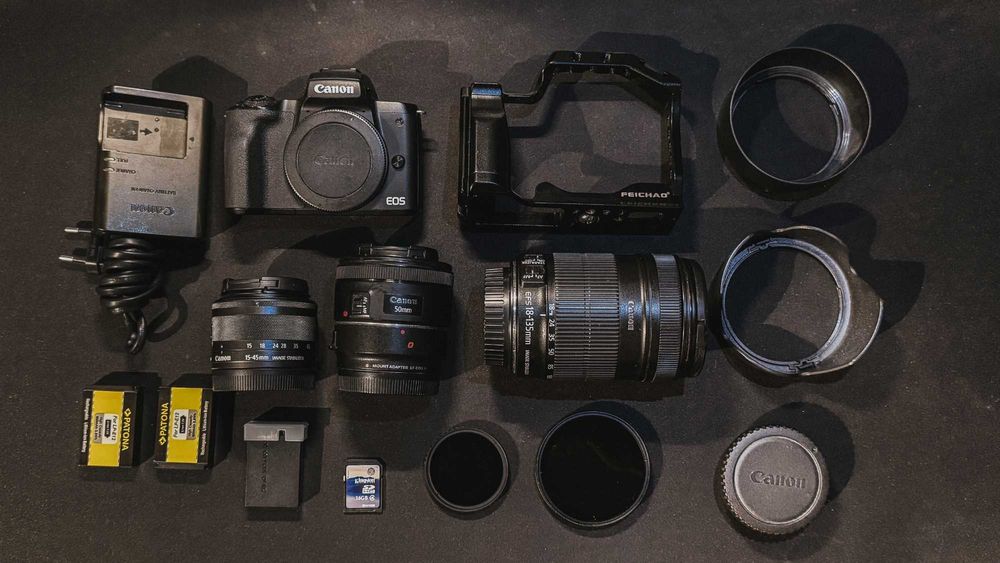 Máquina Fotográfica - Canon M50 - Pack Completo