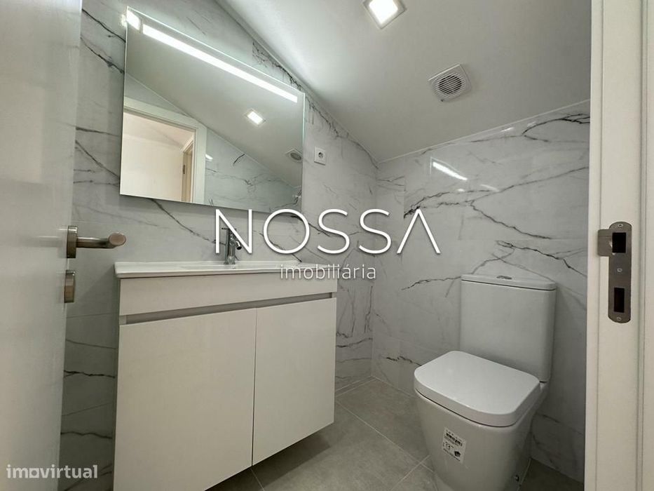 Apartamento com logradouro para Arrendar na Penha de França