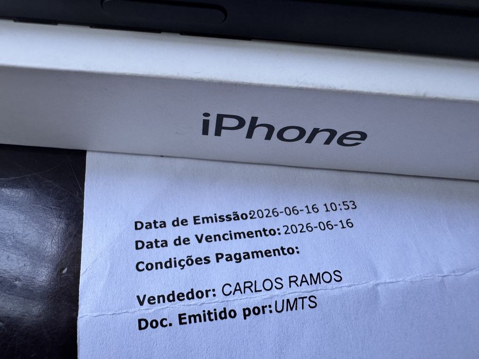 iPhone 17e 256GB Black, novo, ativado dia 18/06/2026