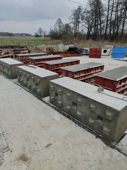 Mur oporowy, ściana oporowa, klocki betonowe typu lego