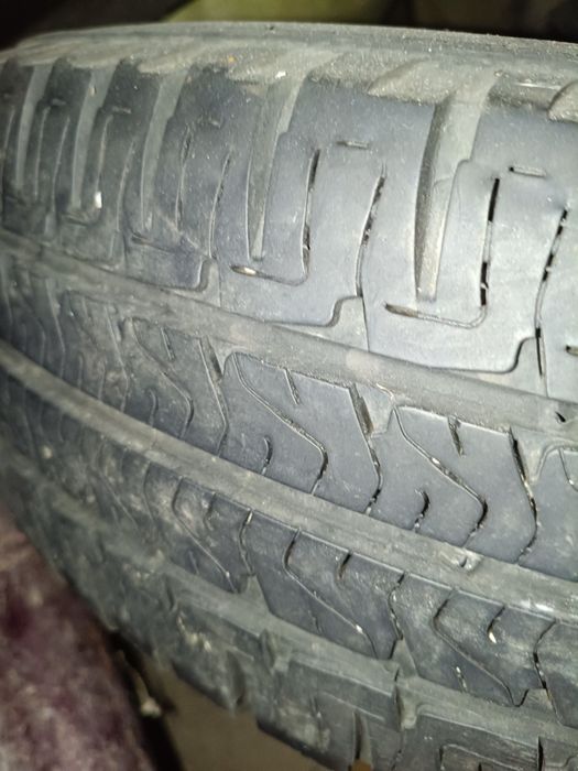 чобітки  225-75-16