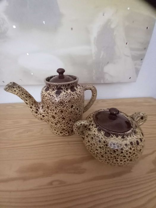 Conjunto Bule e Açucareiro Vintage – Cerâmica Rústica Salpicada