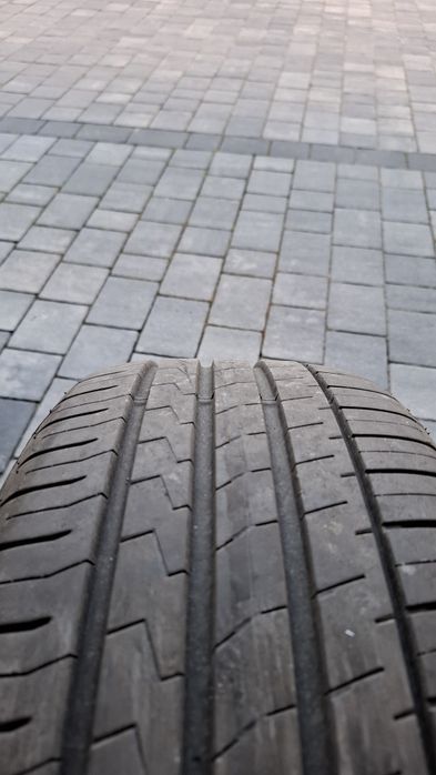 Opony letnie 215/55 R17 Falken