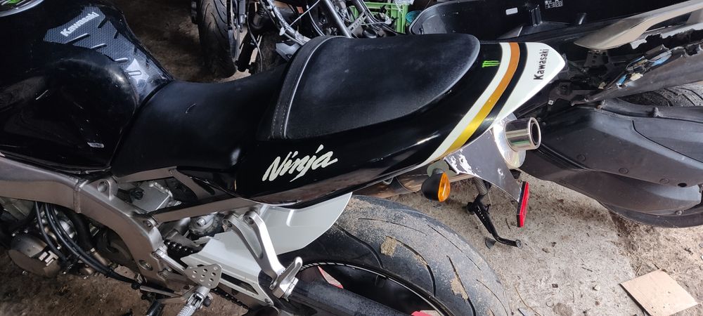 Kawasaki zx6r ogon Stelaż lampa nadkole kanapa  03-04