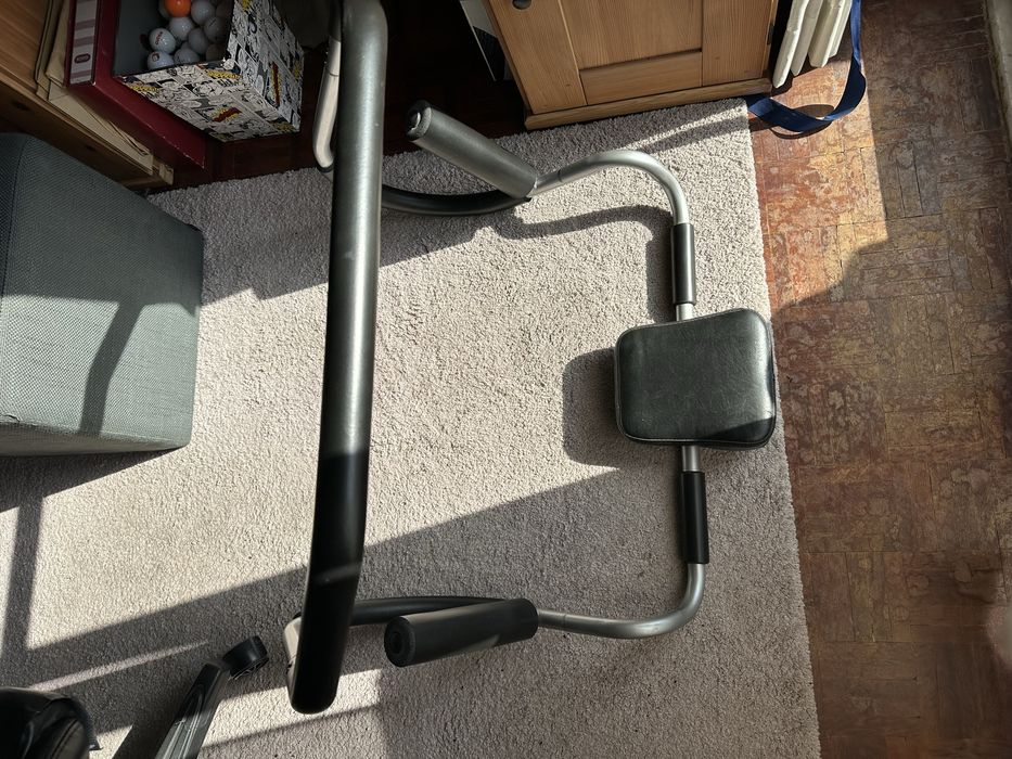 Aparelho de Abdominais com Apoio de Cabeça / Ab Roller