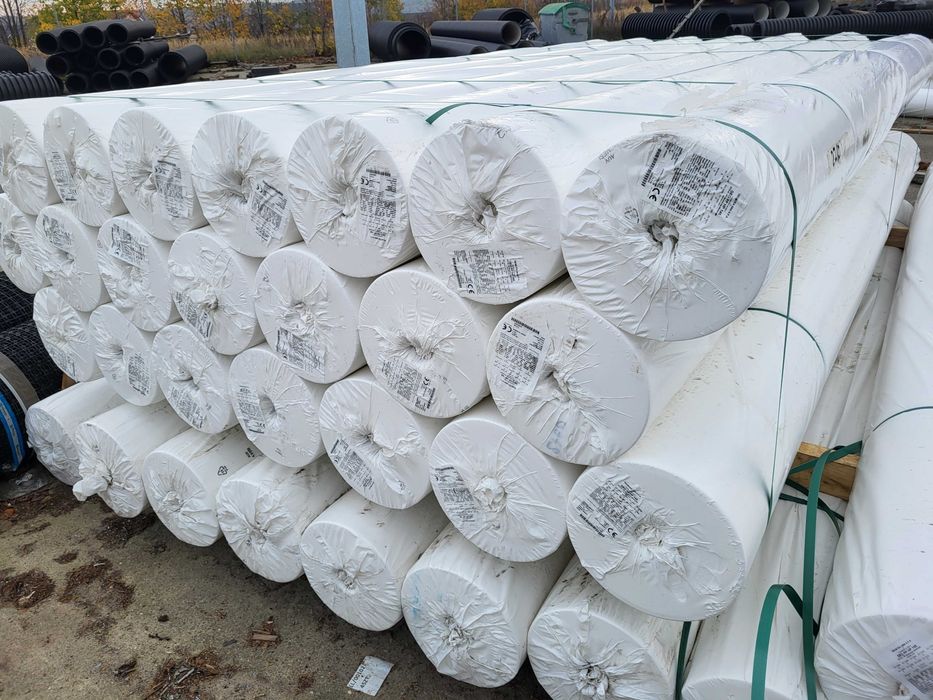 Geowłóknina drogowa 12kN, włóknina, mata separacyjna 4m szerokości 4 m