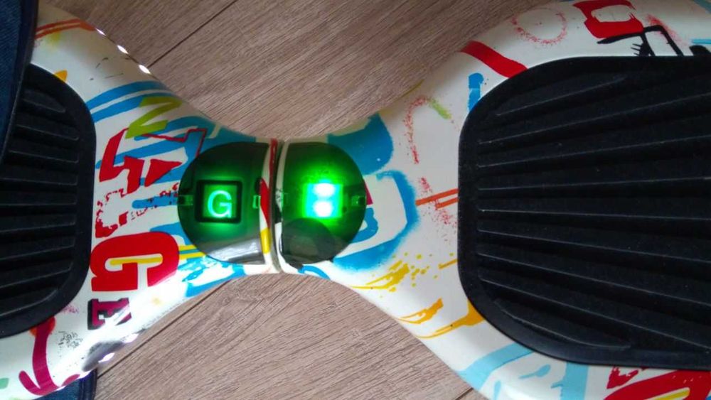Гіроскутер GYRO - з інструкцією, має Bluetooth і LED-підсвітку.